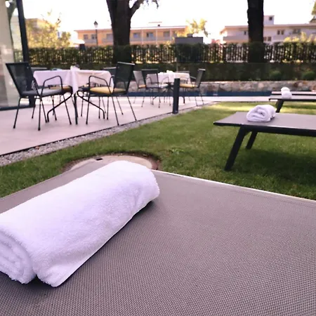 Flora & 3* Merano